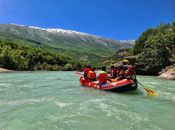 _____Agjensi-turistike-permet-12