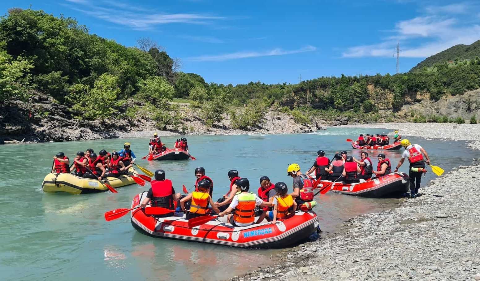 _____Agjensi-turistike-permet-14