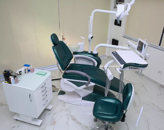 _dentist-klinike-dentare-dures-11