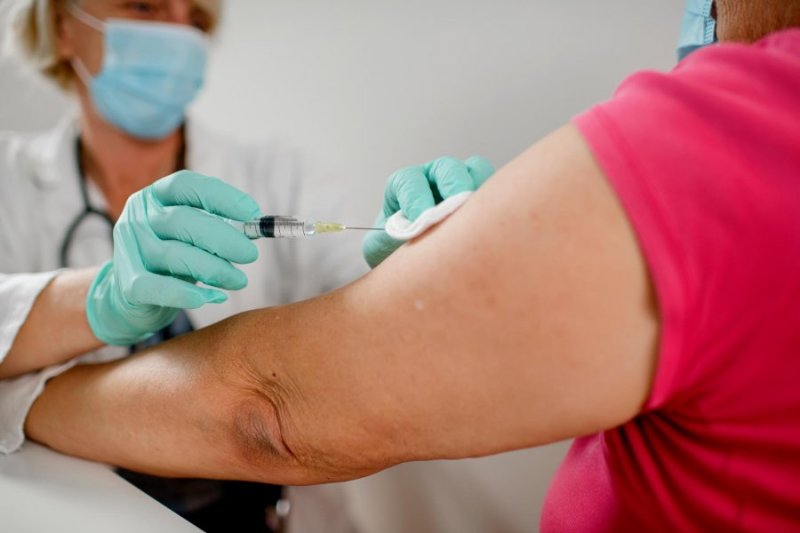 0.7covid vaccine obesity header1614598075
