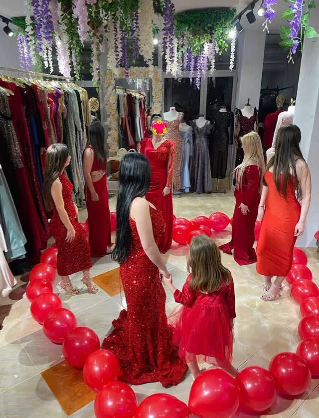 __________fustane-me-qera-paskuqan-tirane-199