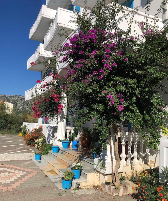 HOTEL-ROMANTIKA-SHENGJIN9