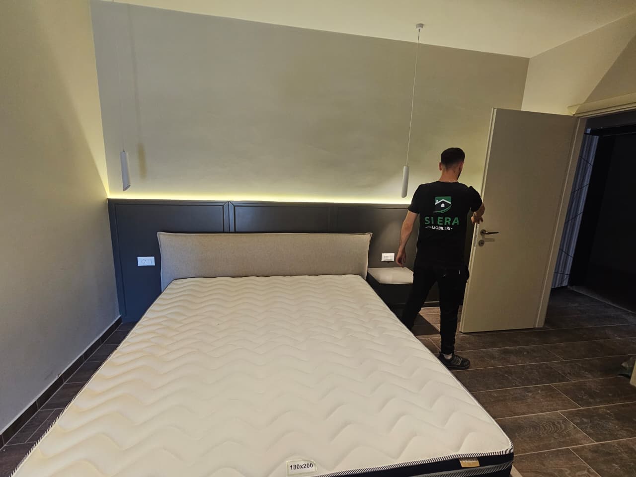 MOBILERI-SIERA-TIRANE