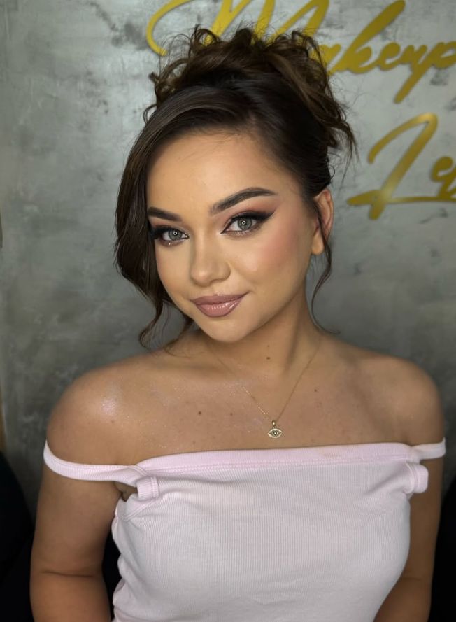 PARUKERI-SALLON-BUKURIE-FIER-193