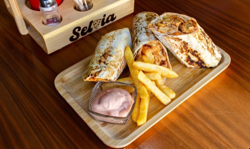 ____HALAL-FOOD-TIRANE-PICA-193