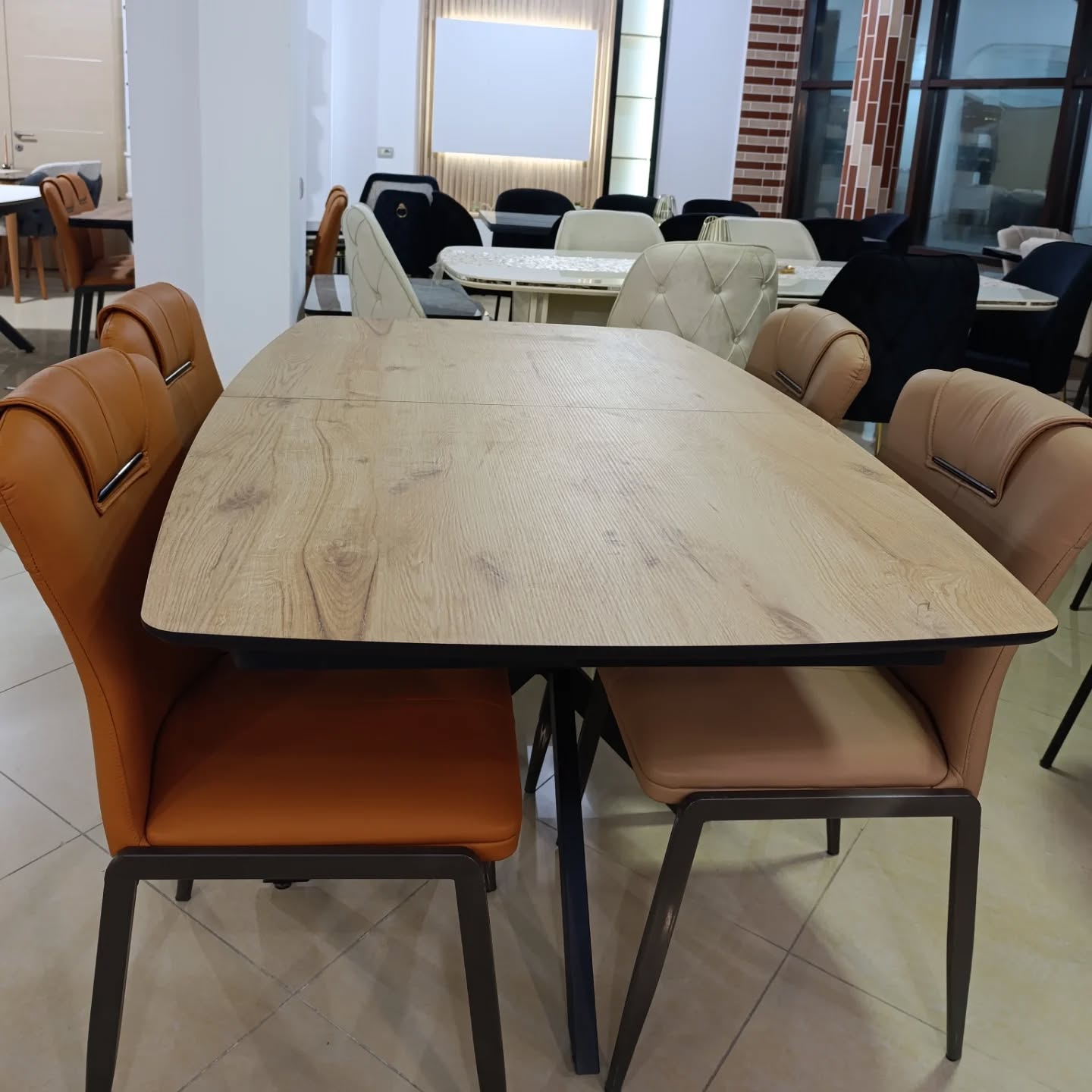 __________________MOBILJE-SHUMICE-TAVOLINA-KARIKE-18