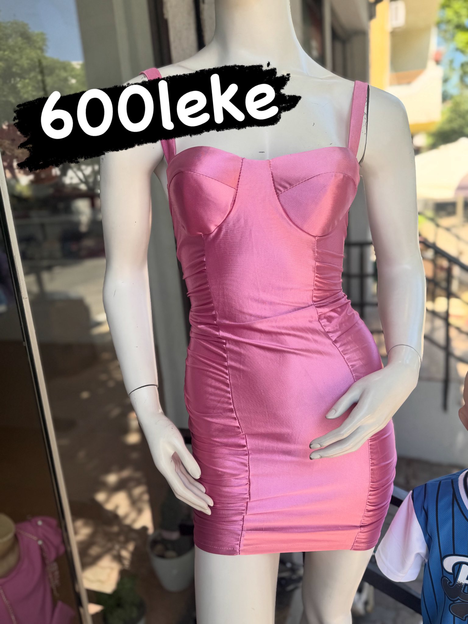 veshje-femra-femije-shkoder-197