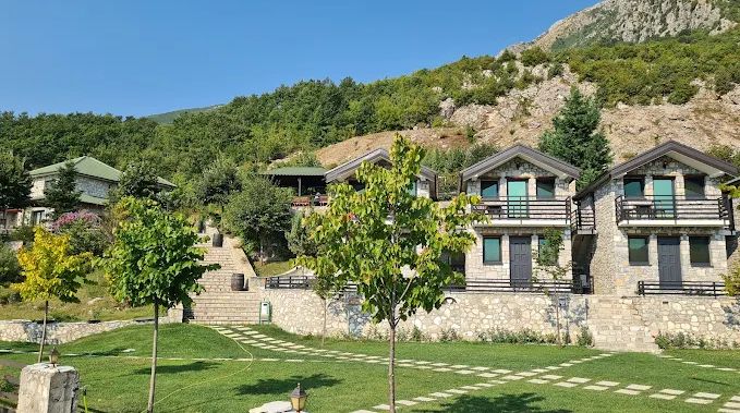 ADORA-BUJTINA-FIERZE-12