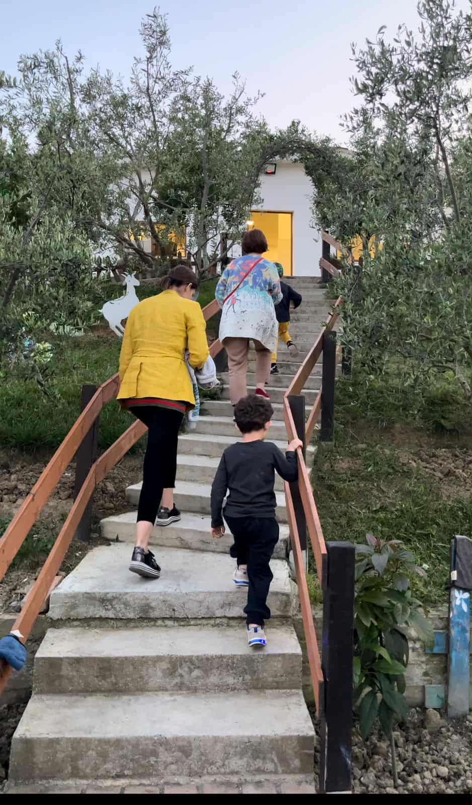 RESTORANT-FERMA-TIRANE-KOPSHTE-FEMIJE-13