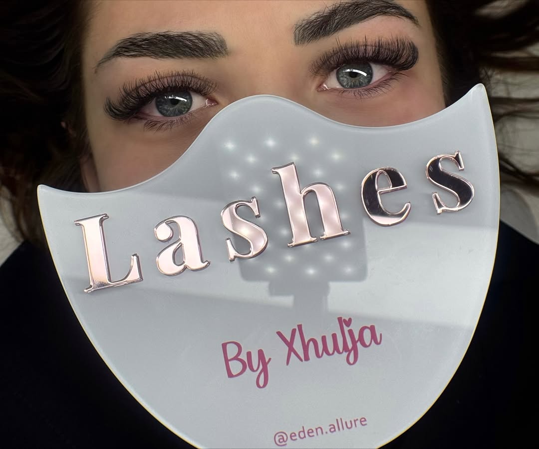 ___________qender-estetike-bryli-parukeri-16