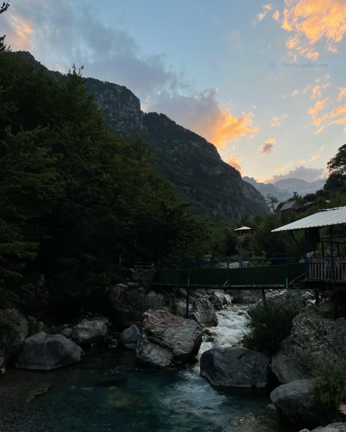 WATERFALL-GRILL-THETH3