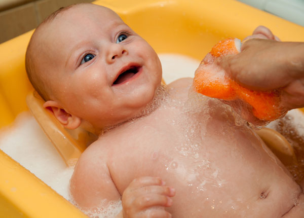 00.7baby bathing safety2313202545