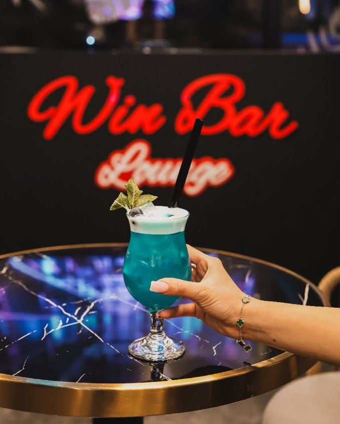 ____________________________LOUNGE-BAR-21SHI9-TIRANE-1