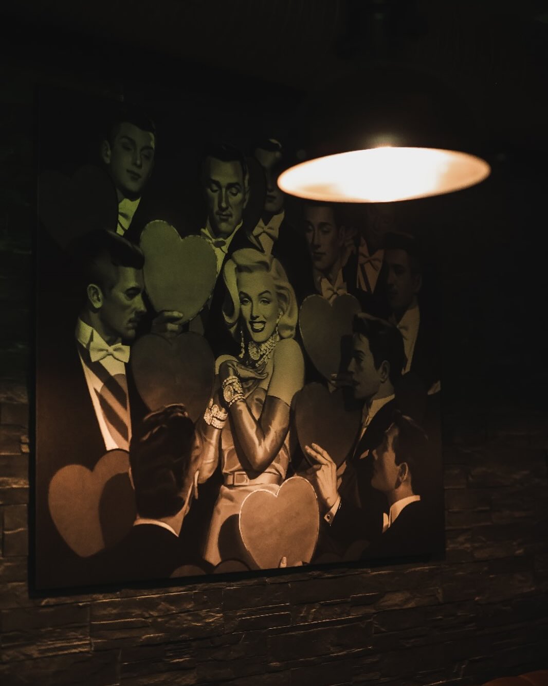 ____________________________LOUNGE-BAR-21SHI9-TIRANE-12