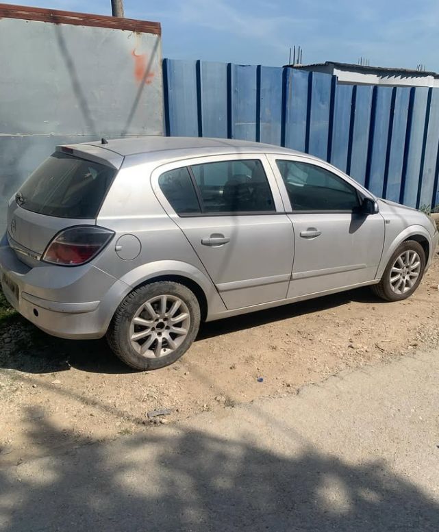 PJESE-KEMBIMI-TIRANE-MAKINA-198