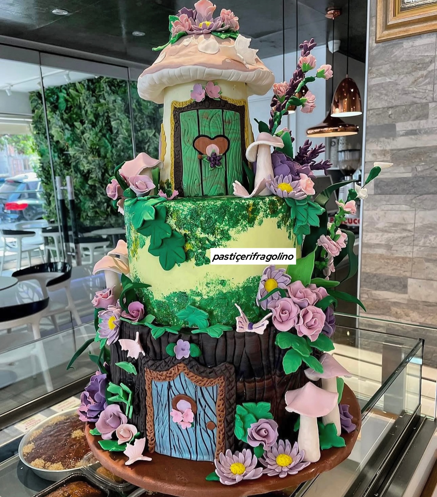 ___________TORTA-POSROSI-DASMA-CAKE-TIRANA-130