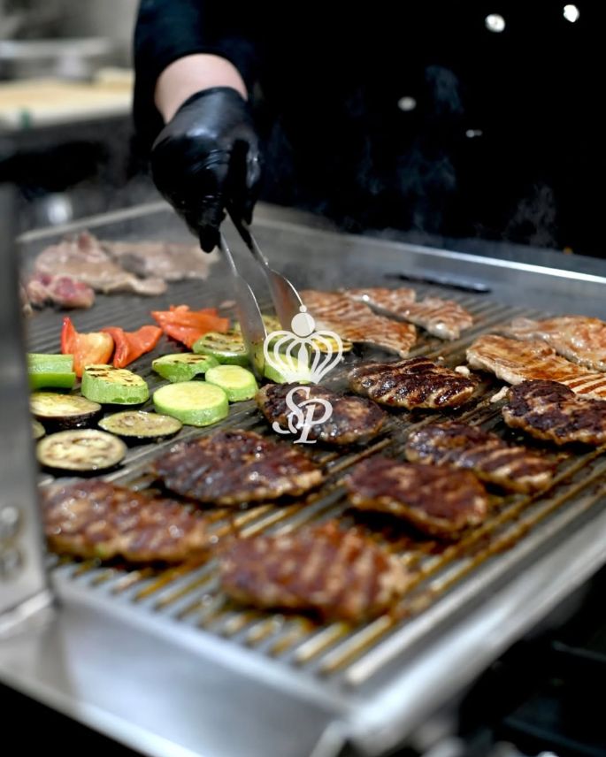 ________________TRADITIONAL-RESTAURANT-TIRANA-ALBANIAN-13