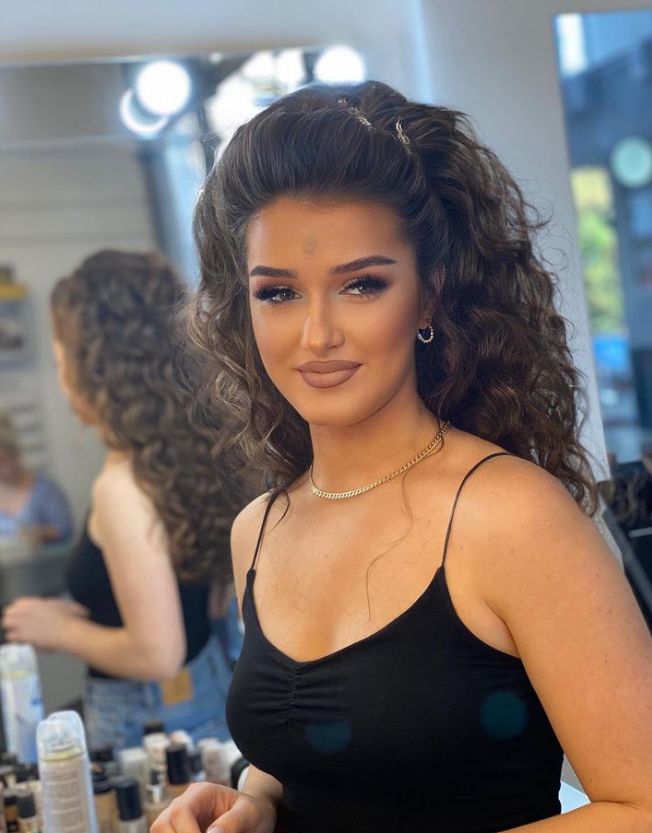 PARUKERI ANILEDA – SALLON BUKURIE, AESTHETICS DHE TRAJNIME NË SHKODËR – foto 4