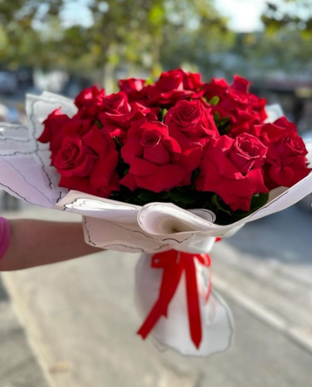 LULE NATYRALE FLOWERS BY JETA – KOMPOZIME DHE BUQETA LULESH NE KAMEZ – foto 2