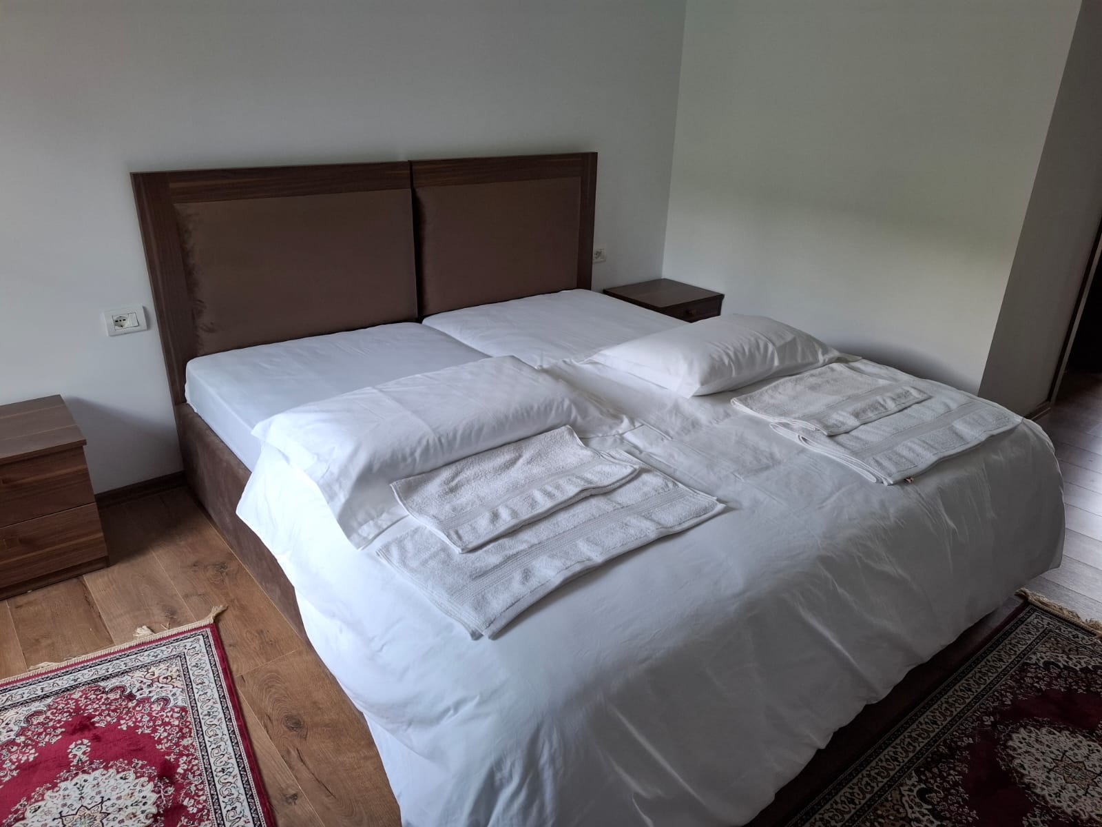VILA DR. BIZHGA AGROTURIZËM – QETËSI DHE NATYRË NË GOLEM, GJIROKASTËR – foto 2