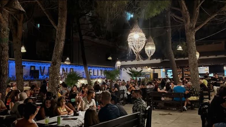 KOMPLEKSI ELITA – BEACH BAR, TAVERNE DHE RESTORANT NE VELIPOJE – foto 4