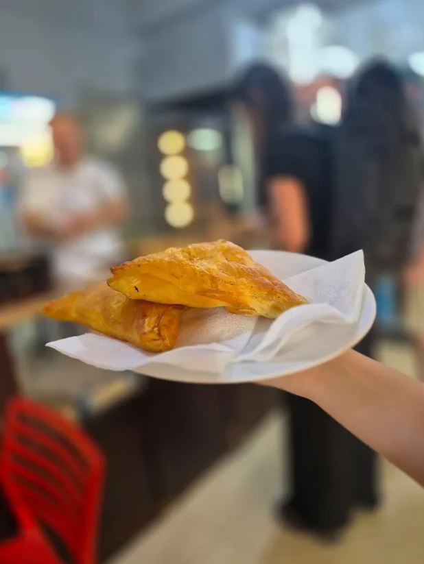 BYREK SPECIAL LUANI - BYREKTORE, PICERI DHE FAST FOOD NE TIRANE – foto 4