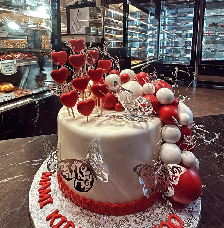 DOLCE ARBI - PASTICERI NE TIRANE, TORTA ME POROSI – foto 2