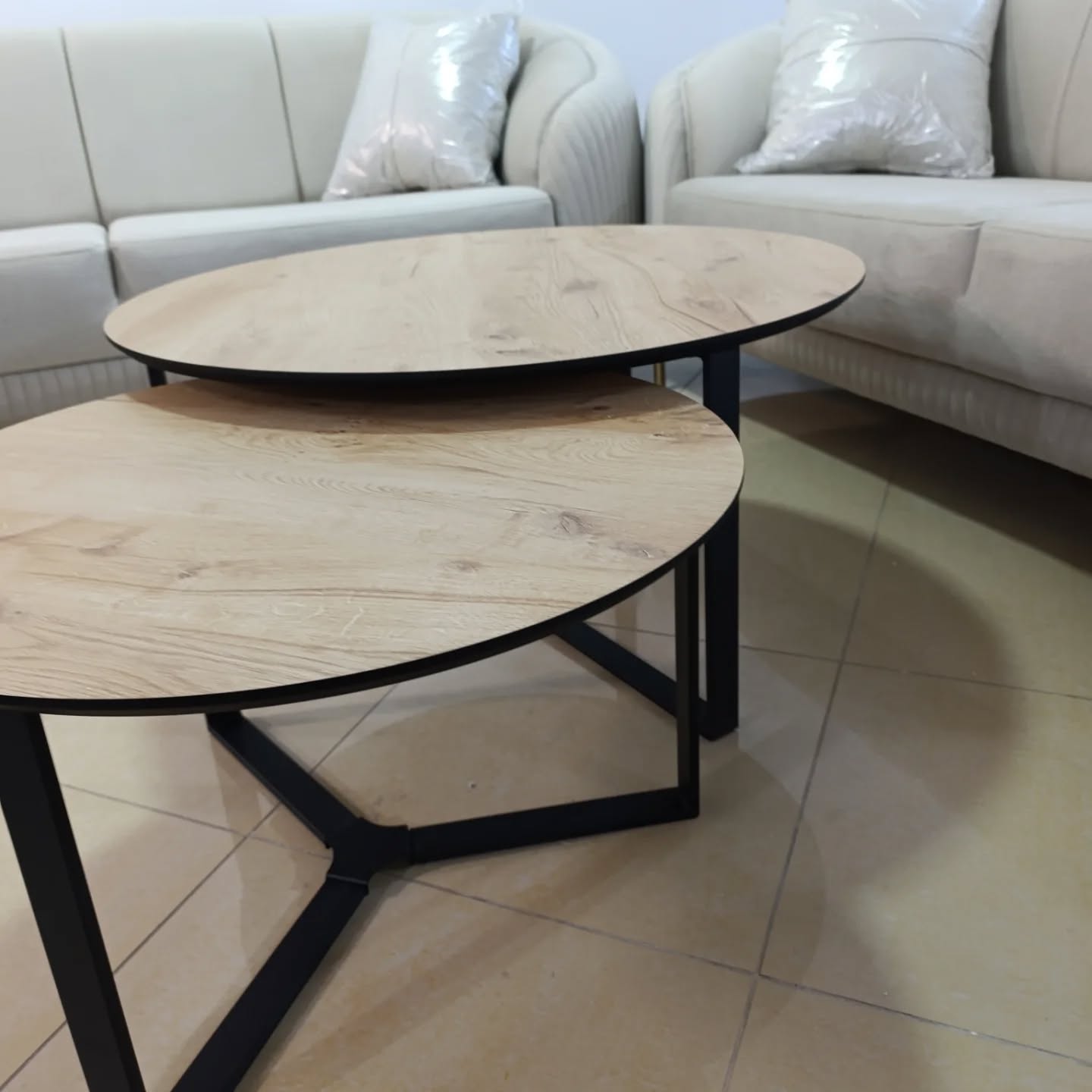 MOBILERI WINCO HOME - TAVOLINA DHE KARRIGE ME SHUMICE E PAKICE NE TIRANE – foto 3